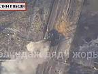Ruský kamikadze dron Lancet premenil ukrajinský tank T-64BV na hromadu šrotu