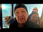 82 ročný Ander z Košíc praje šťastný Nový rok 2024 z Lomnického štítu