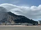 Zrýchlený pohľad na formáciu oblakov nad Gibraltárskou skalou
