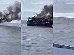 Rusom sa podarilo zasiahnuť loď..
