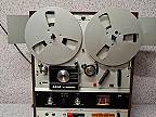 AKAI X-1800SD CARTRIDGE / REEL TO REEL TAPE RECORDER (CROSS-FIELD)