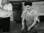 Charlie Chaplin - Moderná doba časť 1