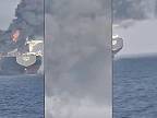 Ruský tanker z tieňovej flotily začal po zrážke horieť