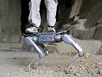 Čínsky robot Unitree A2 Stellar Explorer zvládne každý terén, odnesie 30 kg