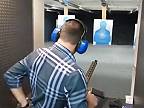 Nagélovaný šašo strieľal na strelnici z AR-15, strelnica mu naúčtovala škody