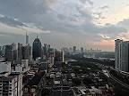 Krásny prechod, keď sa Kuala Lumpur ponorí do noci