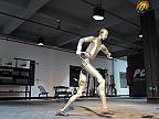 Čínsky humanoidný robot Unitree trénuje kung fu