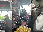 Drzá puberťáčka sa vyhrážala šoférke autobusu bitkou, KARMA prišla rýchlo