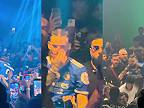 Divák hodil pohár do speváka skupiny Hades66 na Malorke, koncert bol prerušený