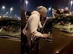Muž stratil kontrolu nad autom na stretnutí v Bristole a zrazil niekoľko ľudí