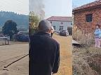 Dievčatko púšťalo malé raketky a strašne sa z toho tešilo
