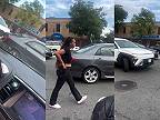 Žena sa pokúsila zastaviť idúce auto vlastným telom v New Yorku