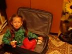 Dievča v kufri