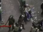 Brutálny zákrok polície v Egypte!
