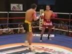 Jednoruký thai boxer