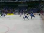 IIHF 2012 Nepríjemny zákrok Starchenko (KAZ)