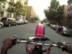 Moto šialenci v New Yorku (Moto' madness - NYC)