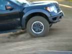 Blázon skáče na Forde Raptor