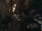 Cikáni útočí na policii a policie jen přihlíží jako kůl