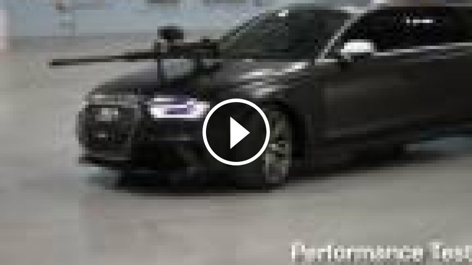 Audi RS4 Avant paintball Mojevideo