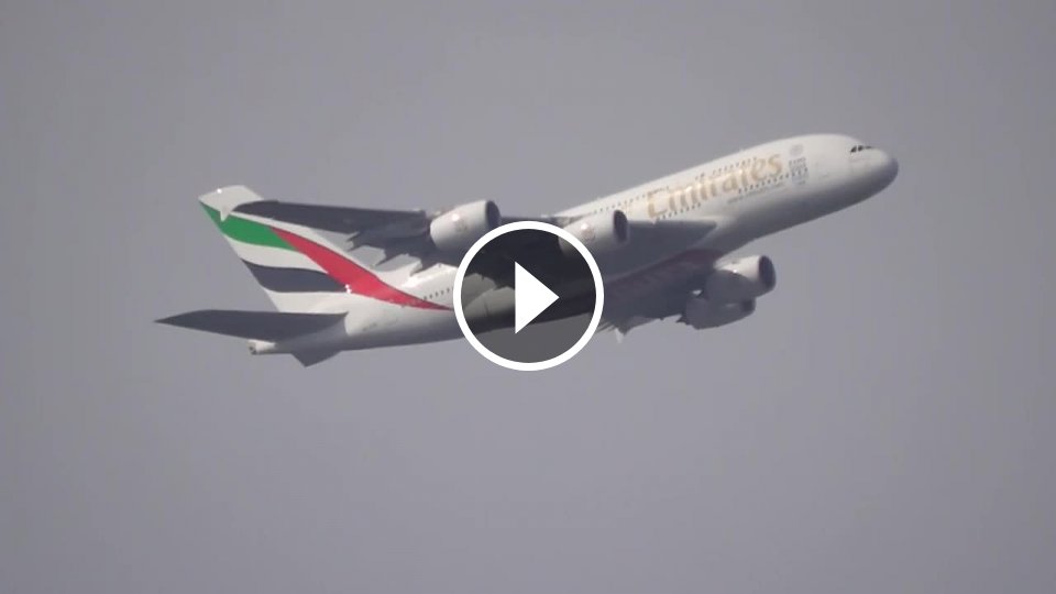 Airbus A380 - 800 Emirates - Mojevideo