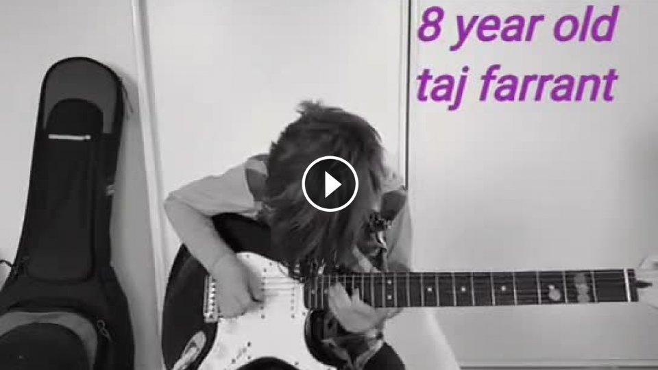 8 lety Taj Farrant Tribute to Prince Purple Rain Mojevideo