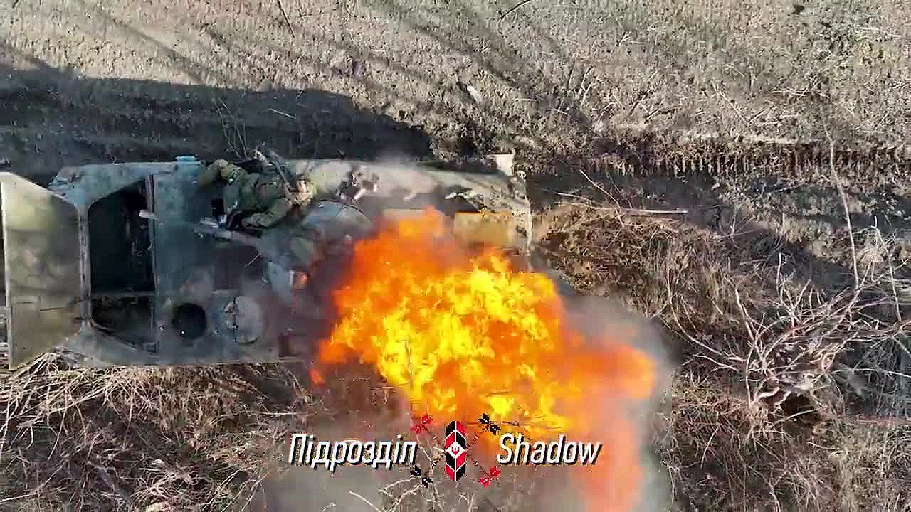 Opaľovanie sa na BMP - Mojevideo