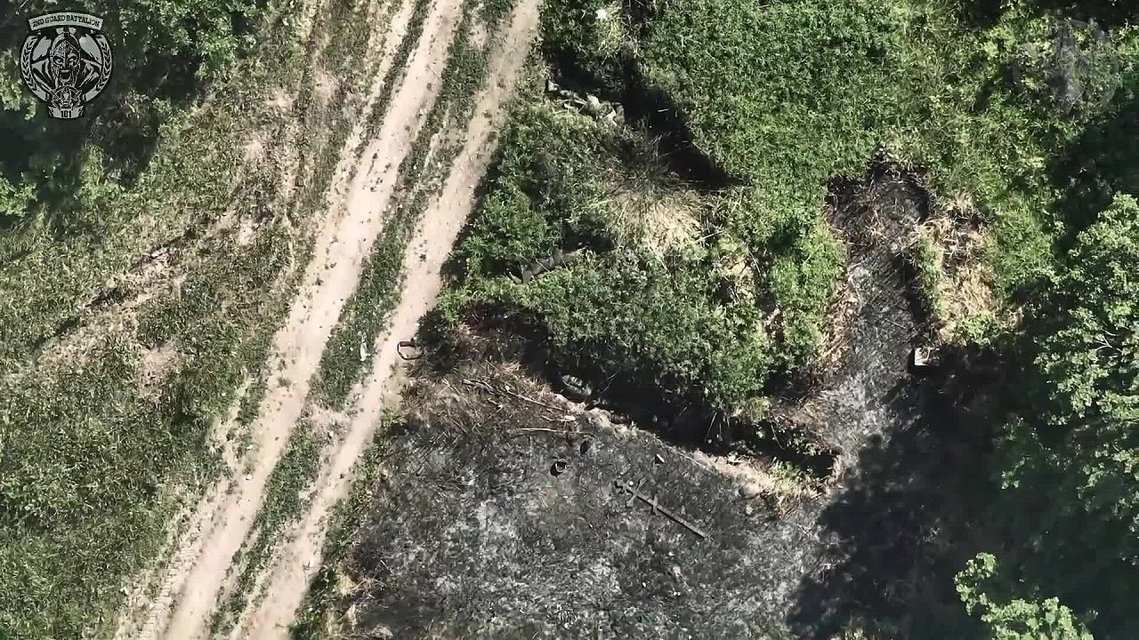Okupanti si nabehli na guľomet - Mojevideo