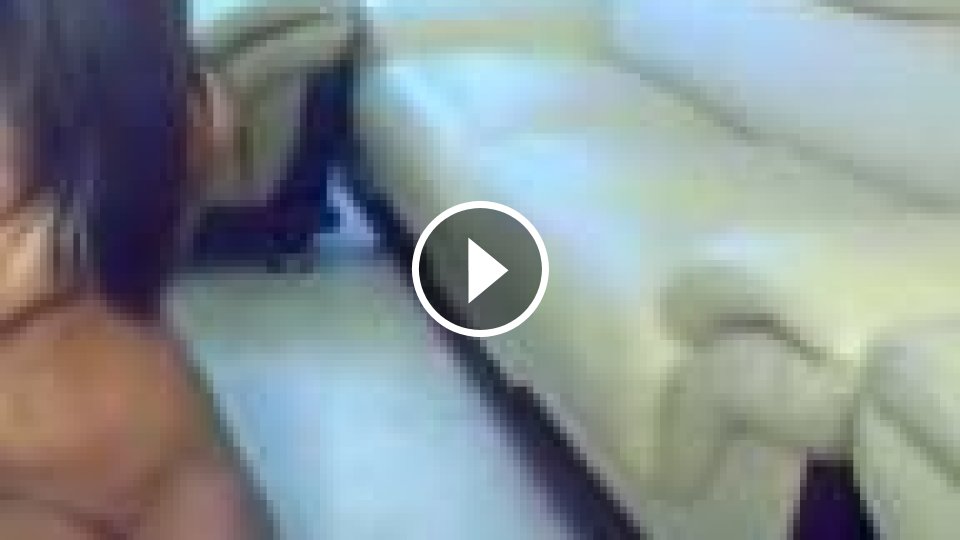 Sexy brunetka pred webkou - Mojevideo