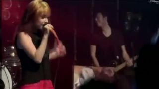 Paramore - Ignorance (naživo z NY City 2011)