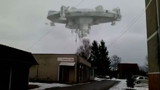Invázia UFO!!