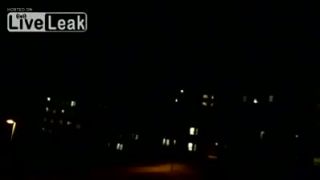 Řev se line ze všech koutů