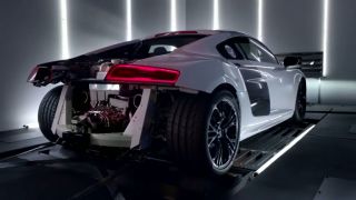 Nové Audi R8 V10 plus 2013