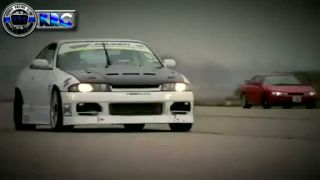 Harlem Shake v podaní japonských drifterov