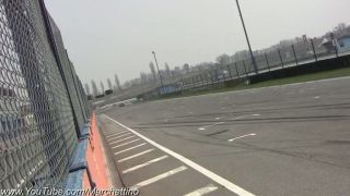 Americká legenda Ford GT40 na okruhu