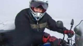 Zábava na snehu s ATV