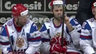 Saša Radulov Kovaľčukovi: Nevypi mi tú Pepsi celú!