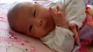 Baby vystraší jeho vlastný prd