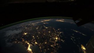 Time - Lapse zábery na Zem z ISS (HD)