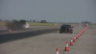 BMW M6 vs VW polo BiMoto
