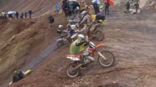 Viac ako 30 moto-nehôd z Erzberg Rodeo 2013