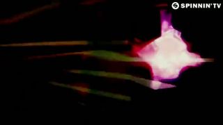 Cash Cash - I Like It Loud (Official Music Video)