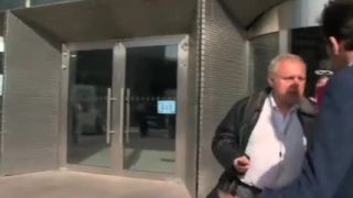 PoslanecMiroslav Ransdorf dochádzka do prace