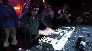 AraabMuzik live DUB STEP @ klube 1500M2