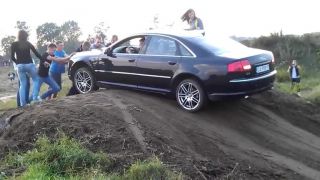 Audi A8 nie je off-road