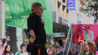 Muž sa zmrzačí na počkanie