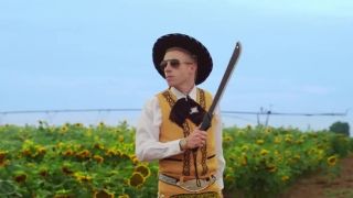 Macklemore & Ryan Lewis – White Walls