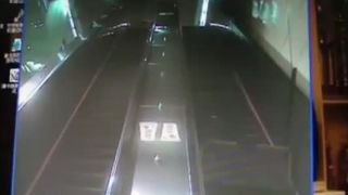 Smrtiaci eskalator