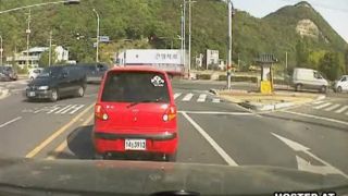 Zrazený motorkar na semaforoch