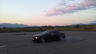BMW 328CI Burnout